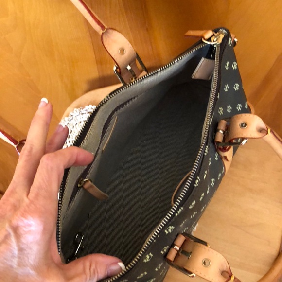 Dooney & Bourke satchel and wristlet - Picture 5 of 6